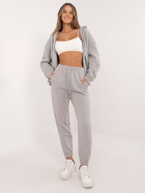 Jasnoszare dresowe joggery z wysokim stanem