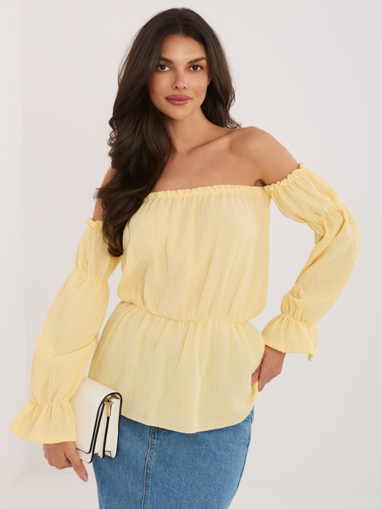 Żółta bluzka hiszpanka z bufiastym rękawem