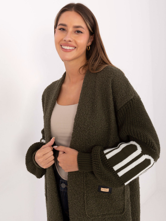 Stylowy khaki kardigan z kieszeniami i bufiastymi rękawami