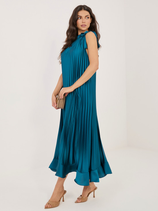 Niebieska koktajlowa sukienka midi z wiązaniem i falbaną