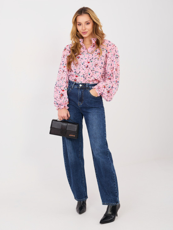 Różowa koszula w kwiaty z bufiastymi rękawami