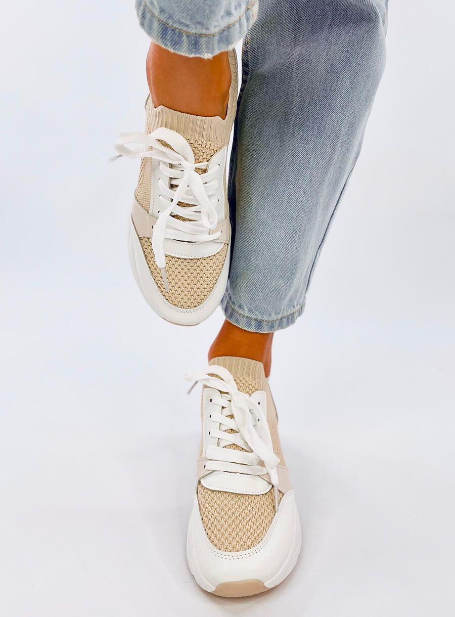 Sneakersy na koturnie beige