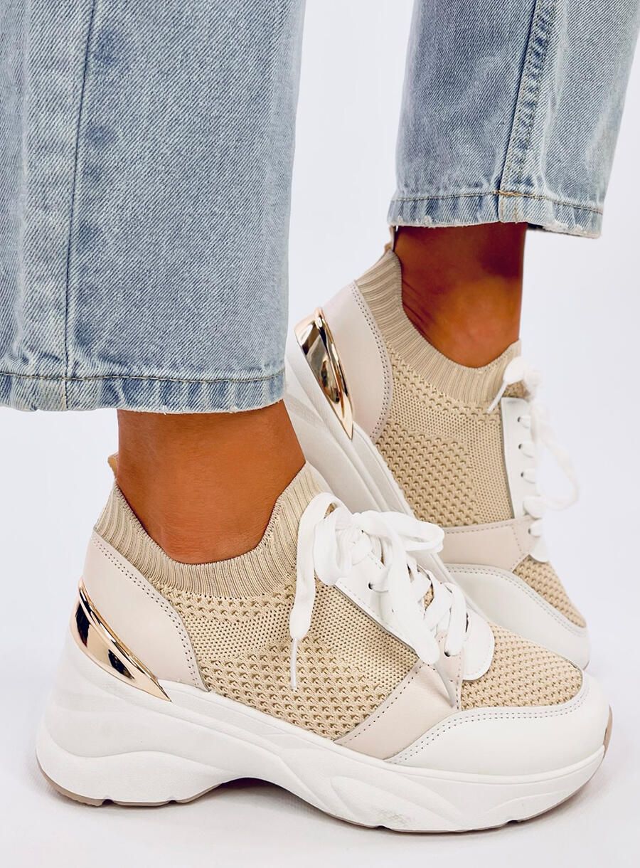 Sneakersy na koturnie beige