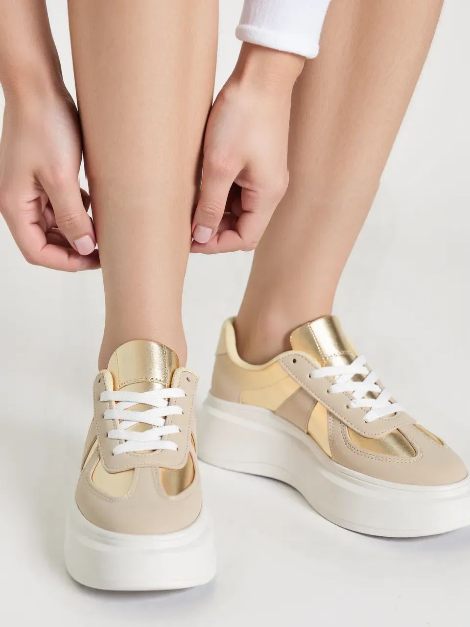 Damskie Sneakersy CITY CHIC GOLD