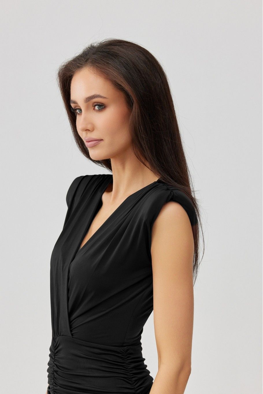 Noelia – maxi sukienka w kolorze czarnym