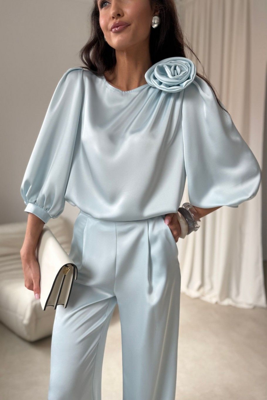 Spodnie w kolorze baby blue