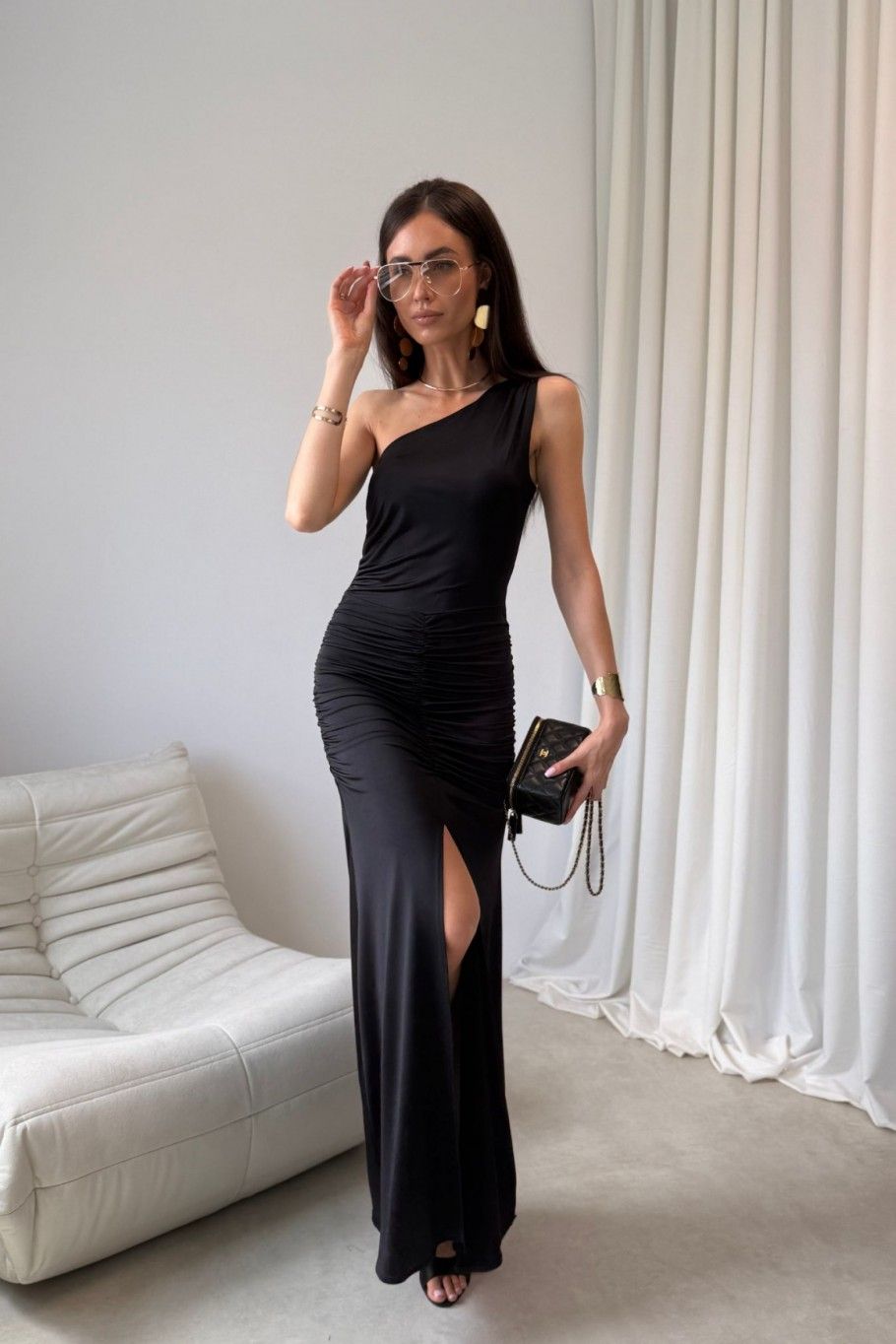 Czarna sukienka maxi