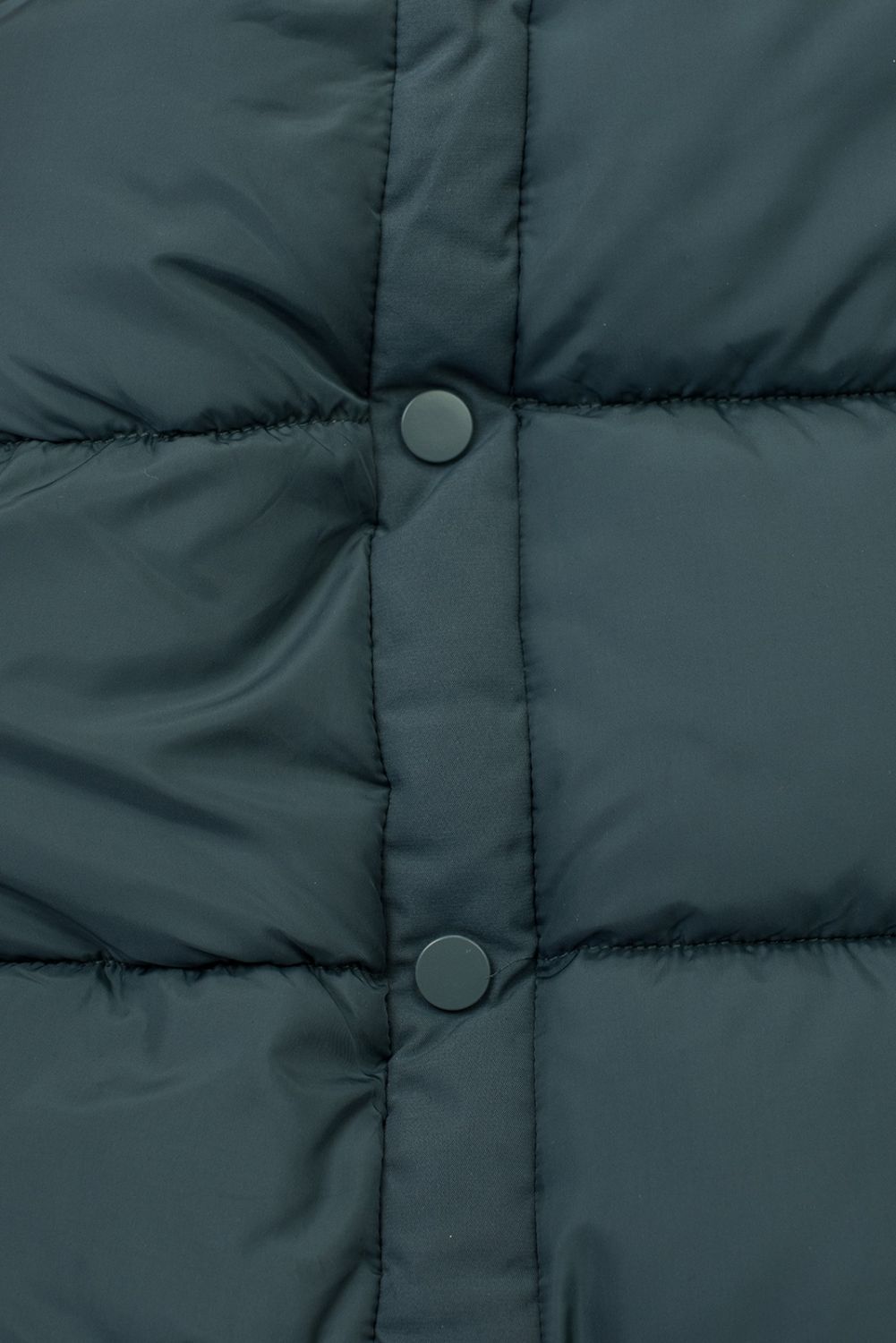 Szara długa kurtka zimowa z futerkiem