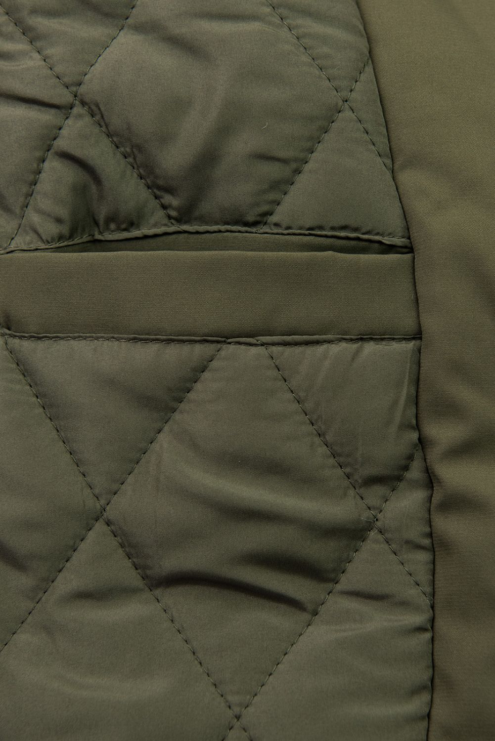 Damska zimowa parka z regulacją w talii army
