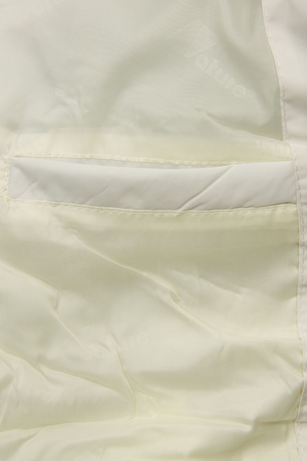 Biała kurtka na sezon jesień/zima