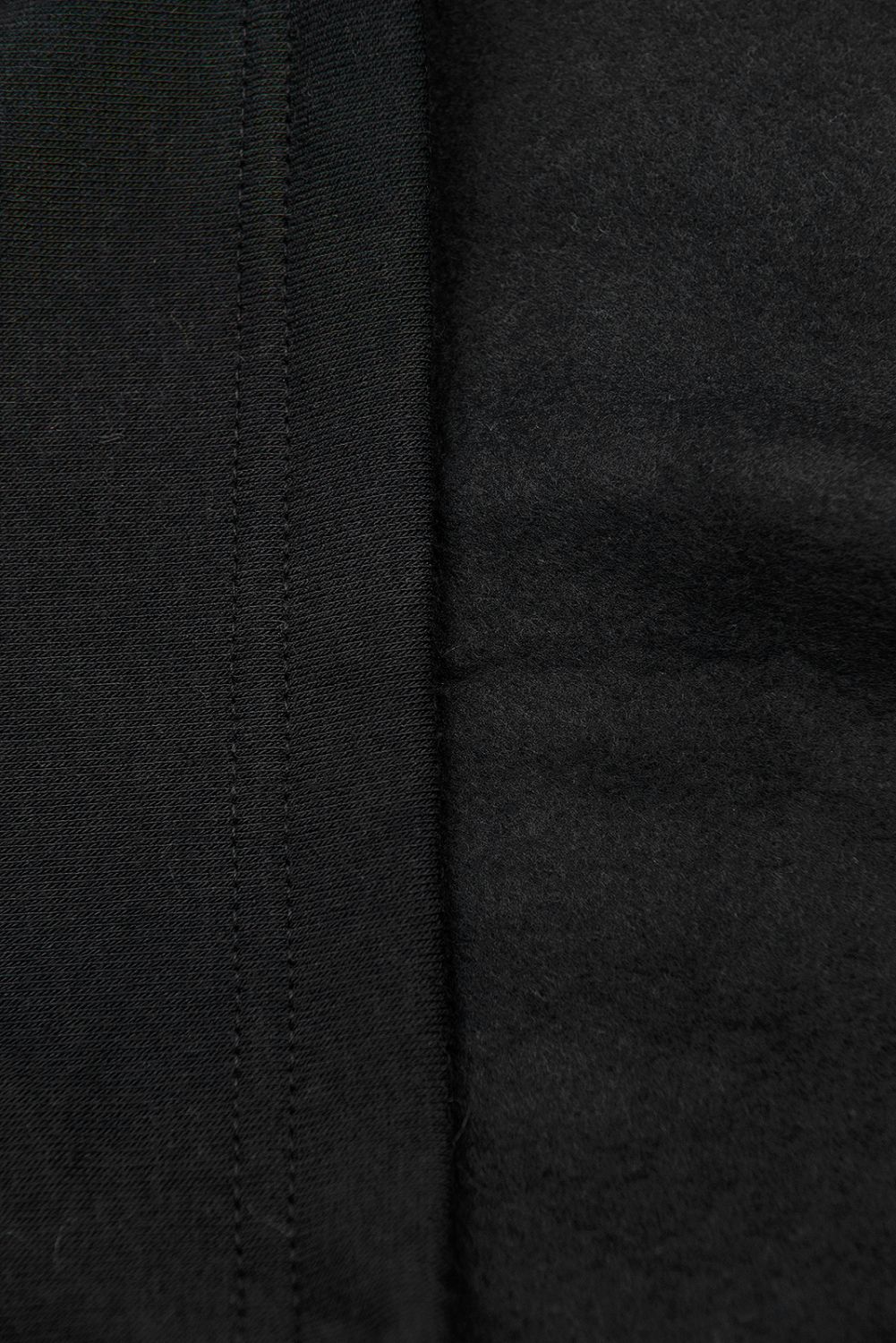 Czarna bluza w fasonie slim