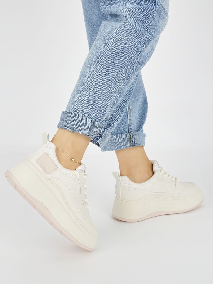 Damskie kremowe sneakersy na grubej podeszwie