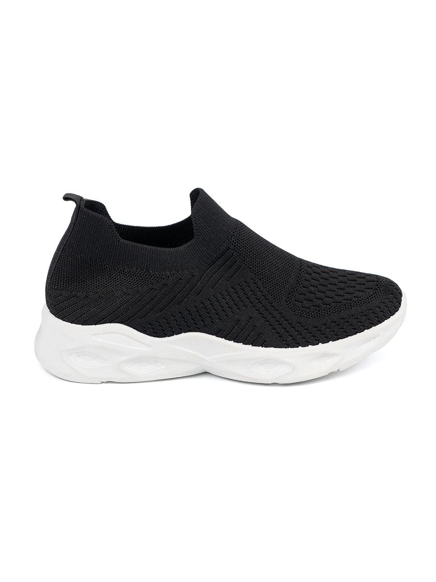 Czarne buty sportowe