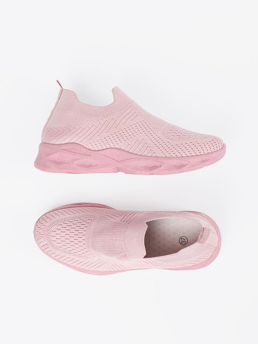 Różowe buty sportowe
