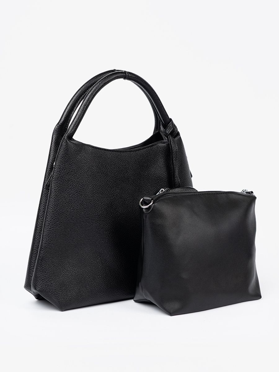 Elegancka czarna torebka z kosmetyczką w środku