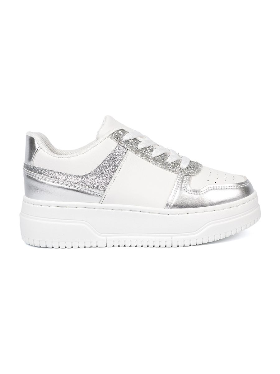 Biało-srebrne sneakersy z połyskującymi detalami