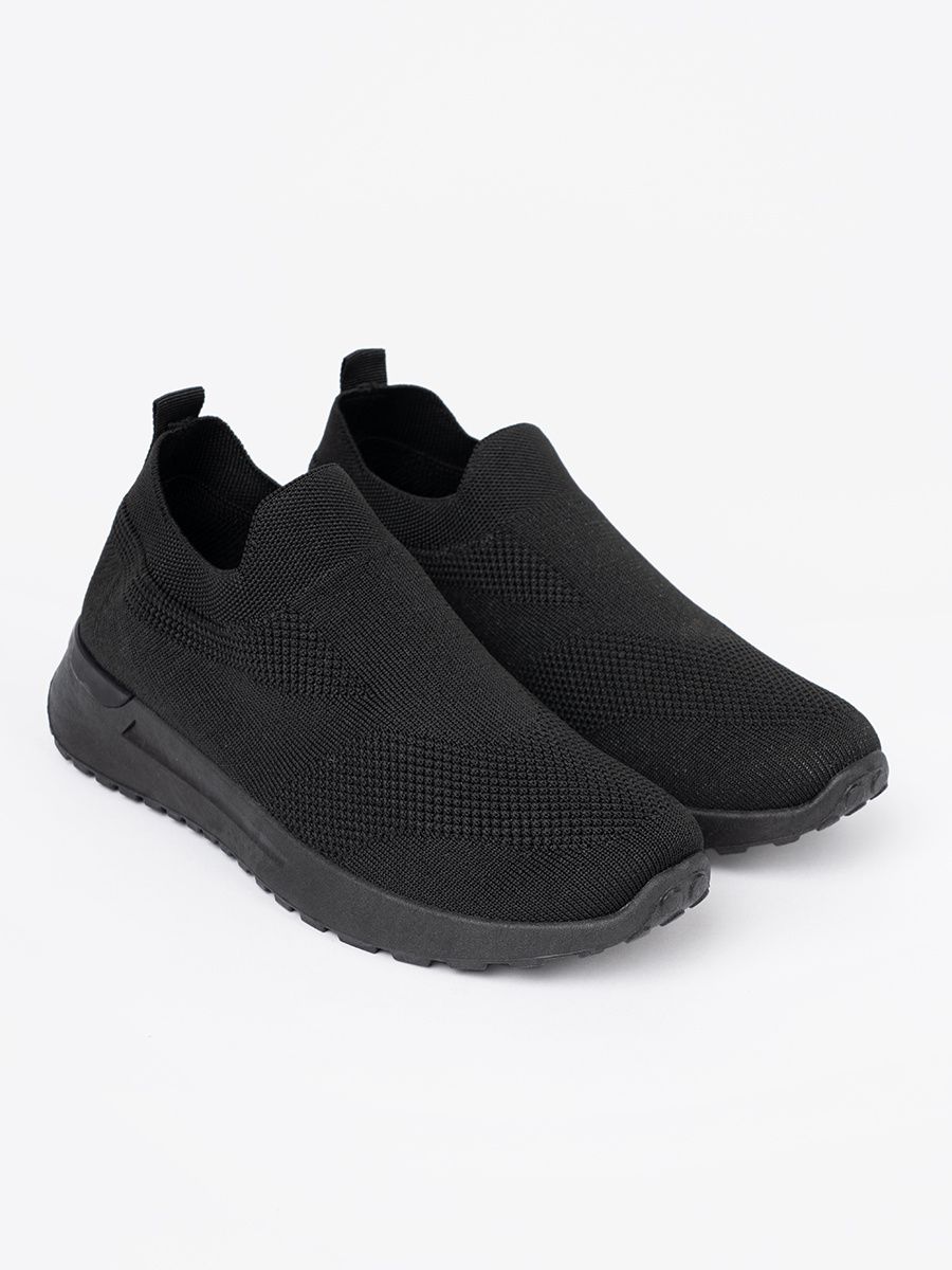 Czarne slip-on sneakers