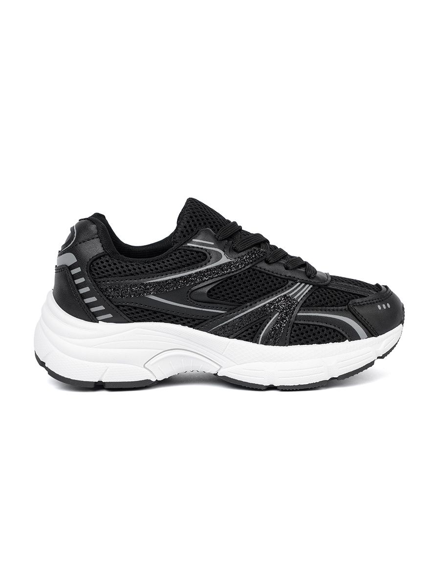 Czarne sneakersy z siateczką i białą podeszwą