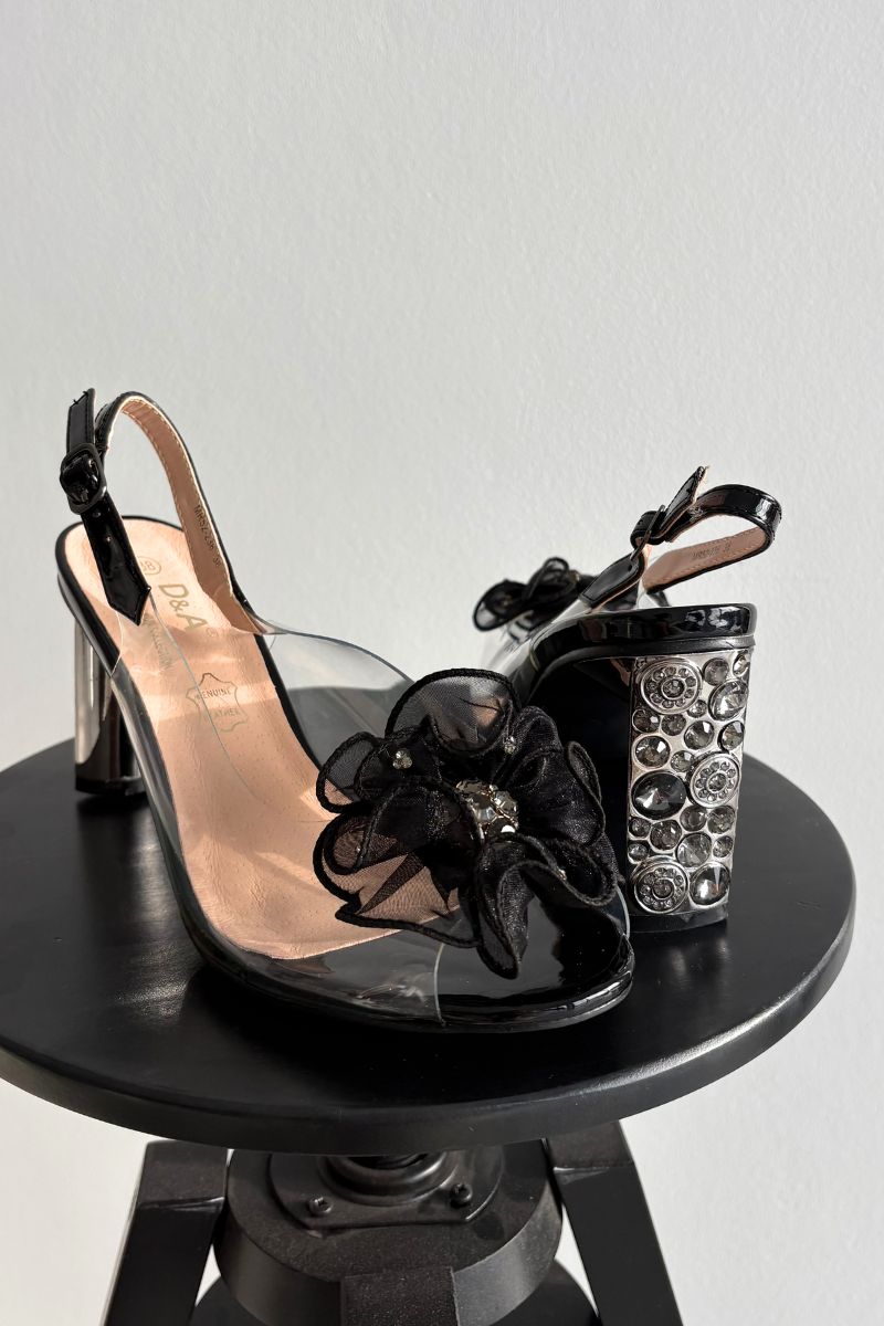 Czarne sandały na słupku z ozdobą i kryształkami