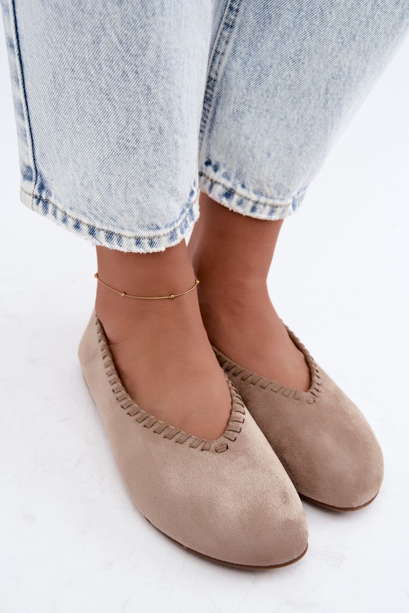 Beżowe baleriny z plecionym obszyciem