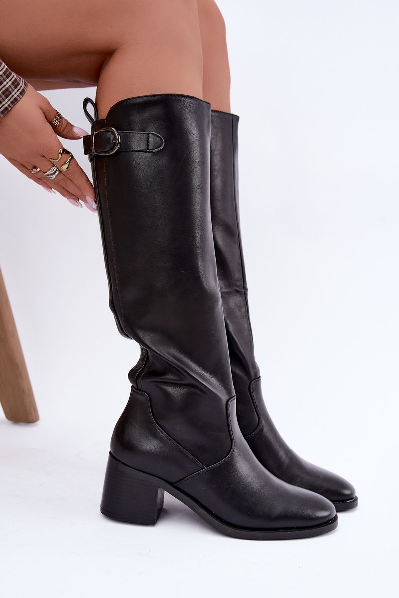 Ocieplane kozaki na słupku z klamrą czarne