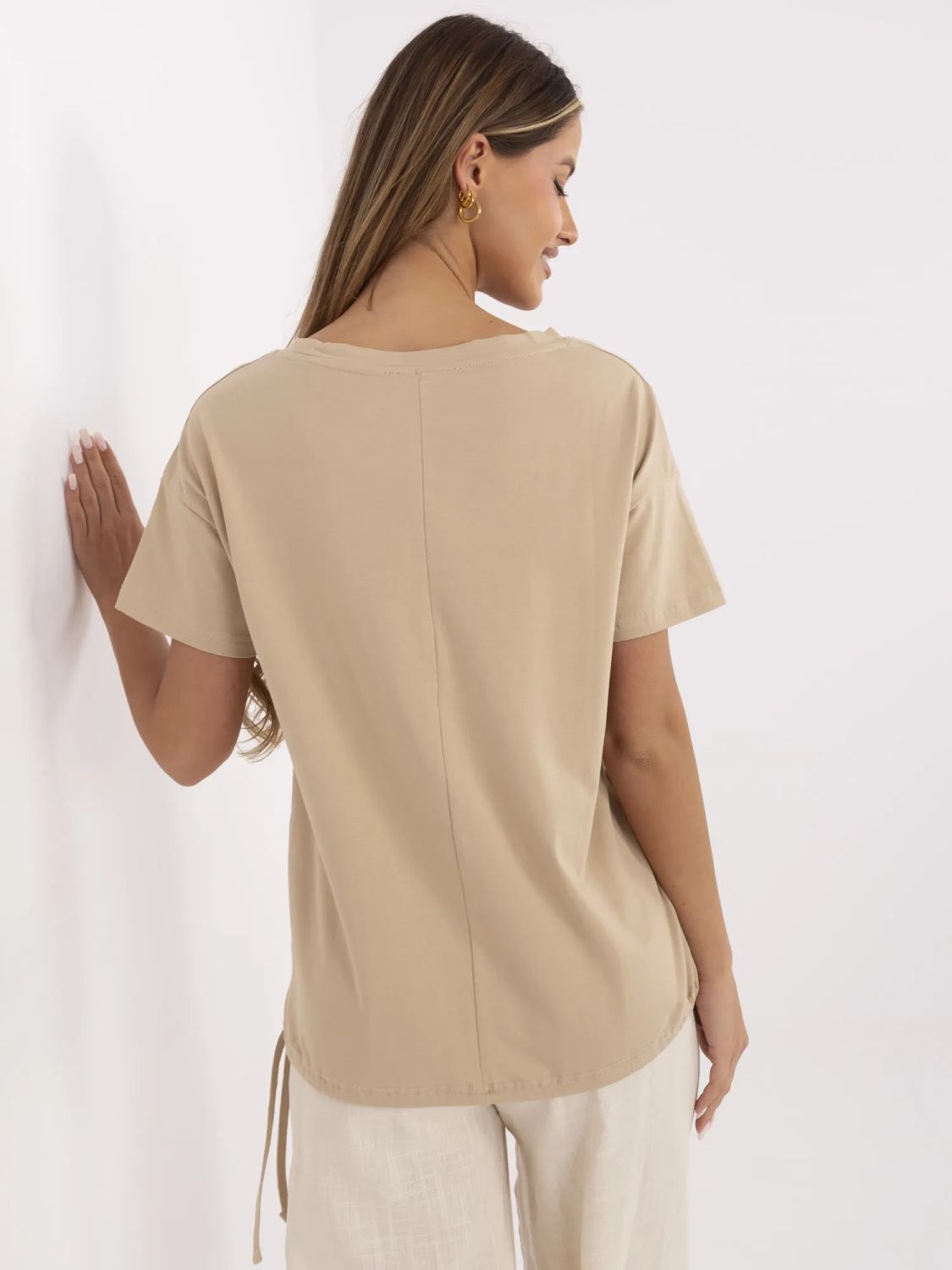Stylowe T-shirt z aplikacją