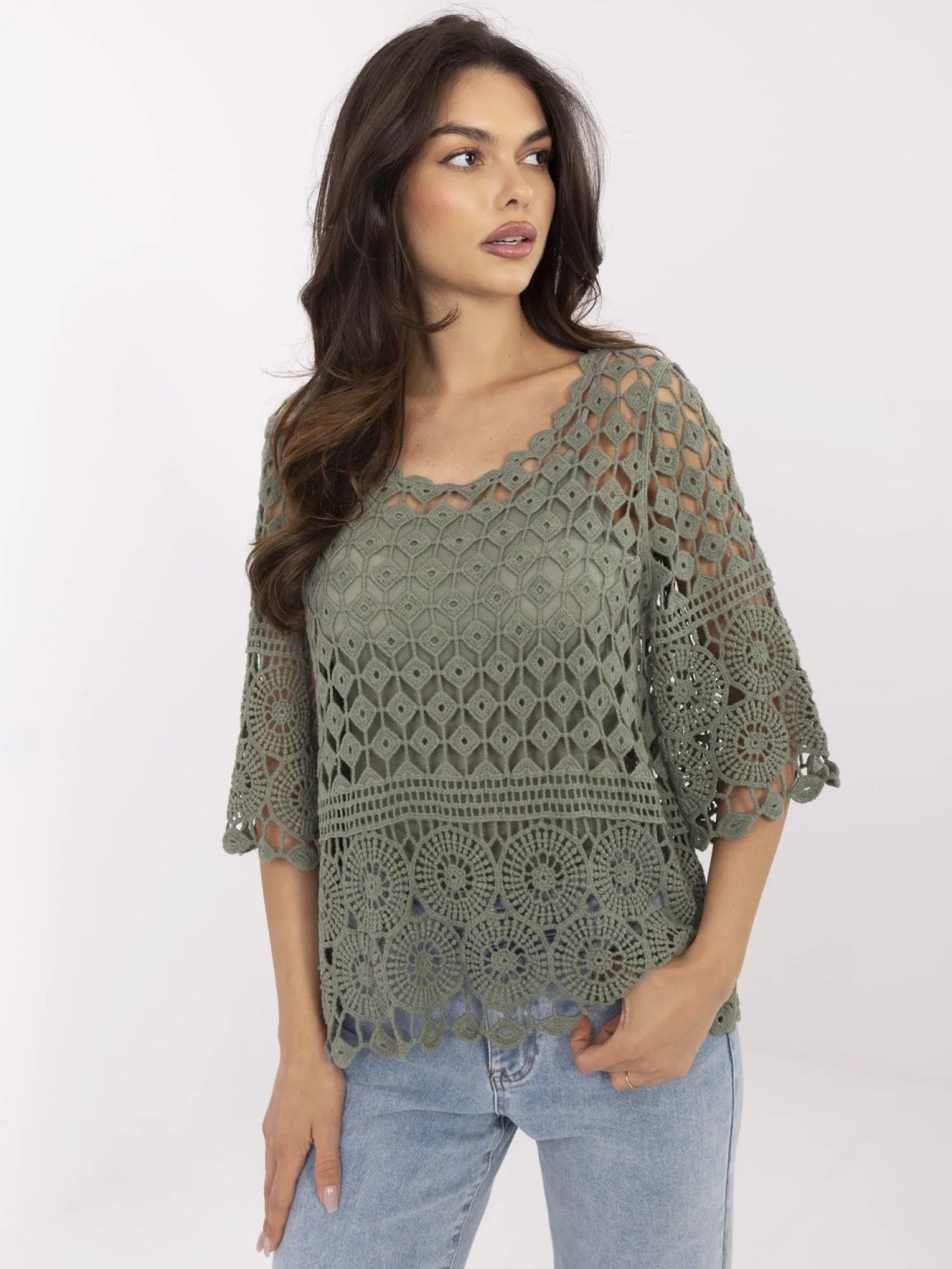 Stylowa khaki bluzka z 3/4 rękawem