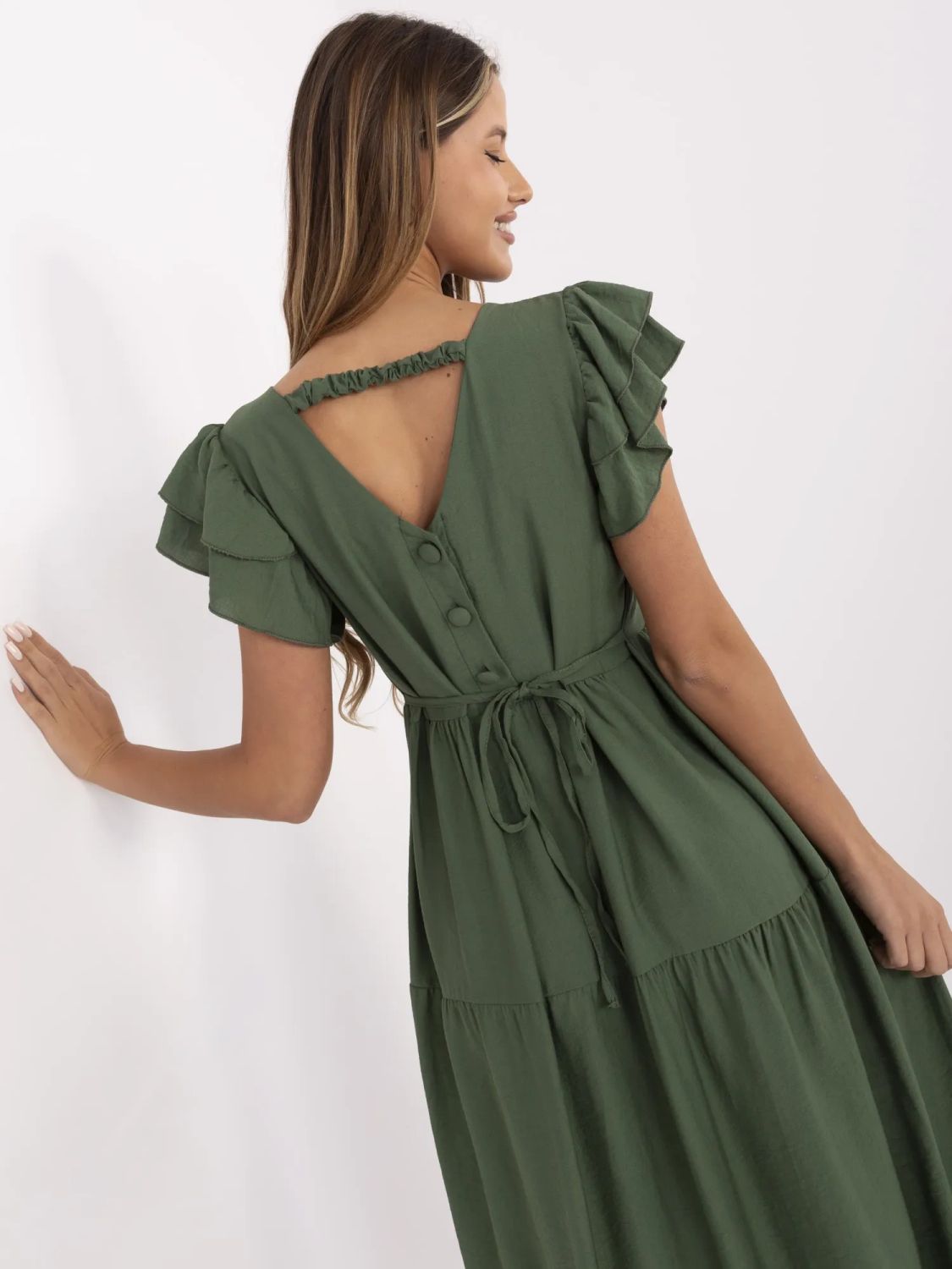 Khaki rozkloszowana sukienka z dekoltem w kształcie V