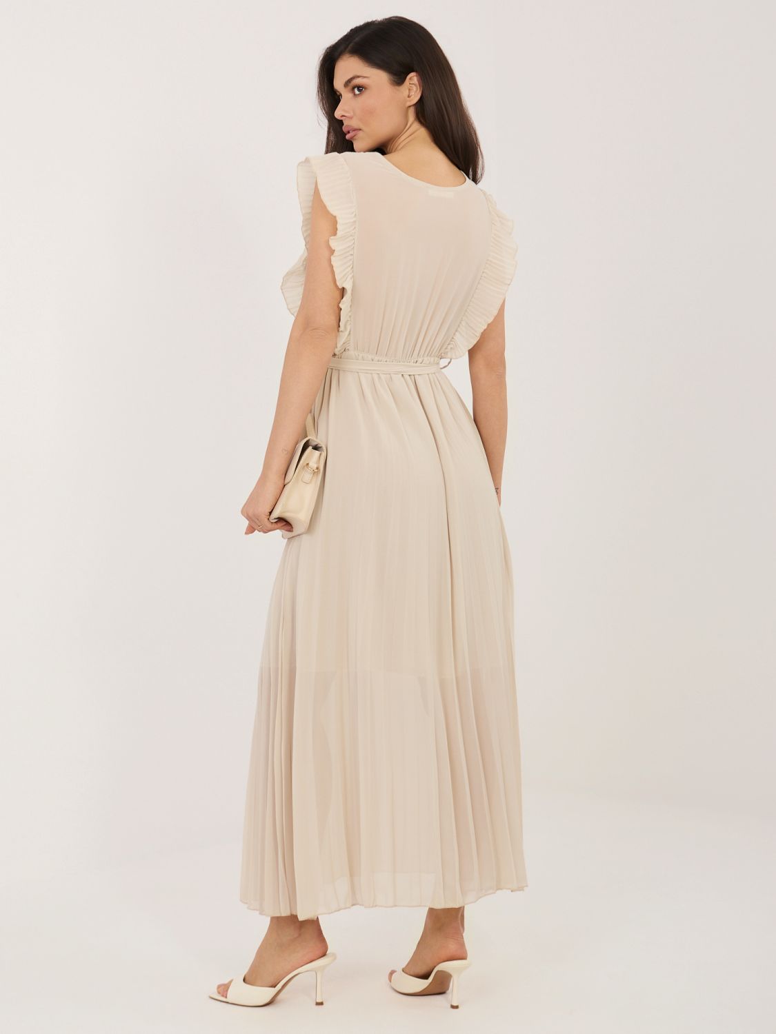 Beżowa rozkloszowana sukienka midi z paskiem