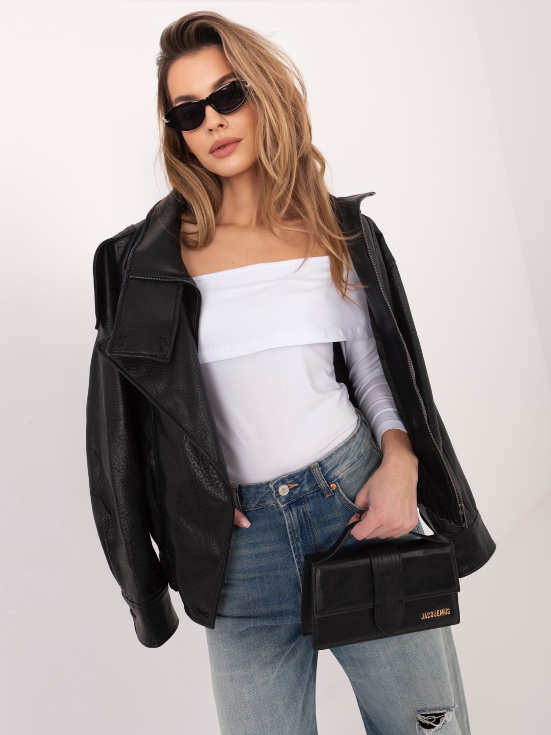 Biała bluzka hiszpanka z rękawem 3/4