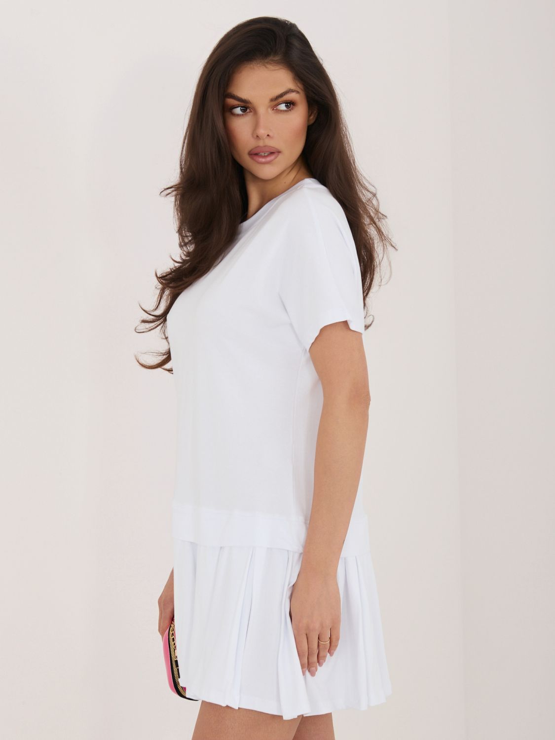 Biała rozkloszowana mini sukienka z krótkim rękawem