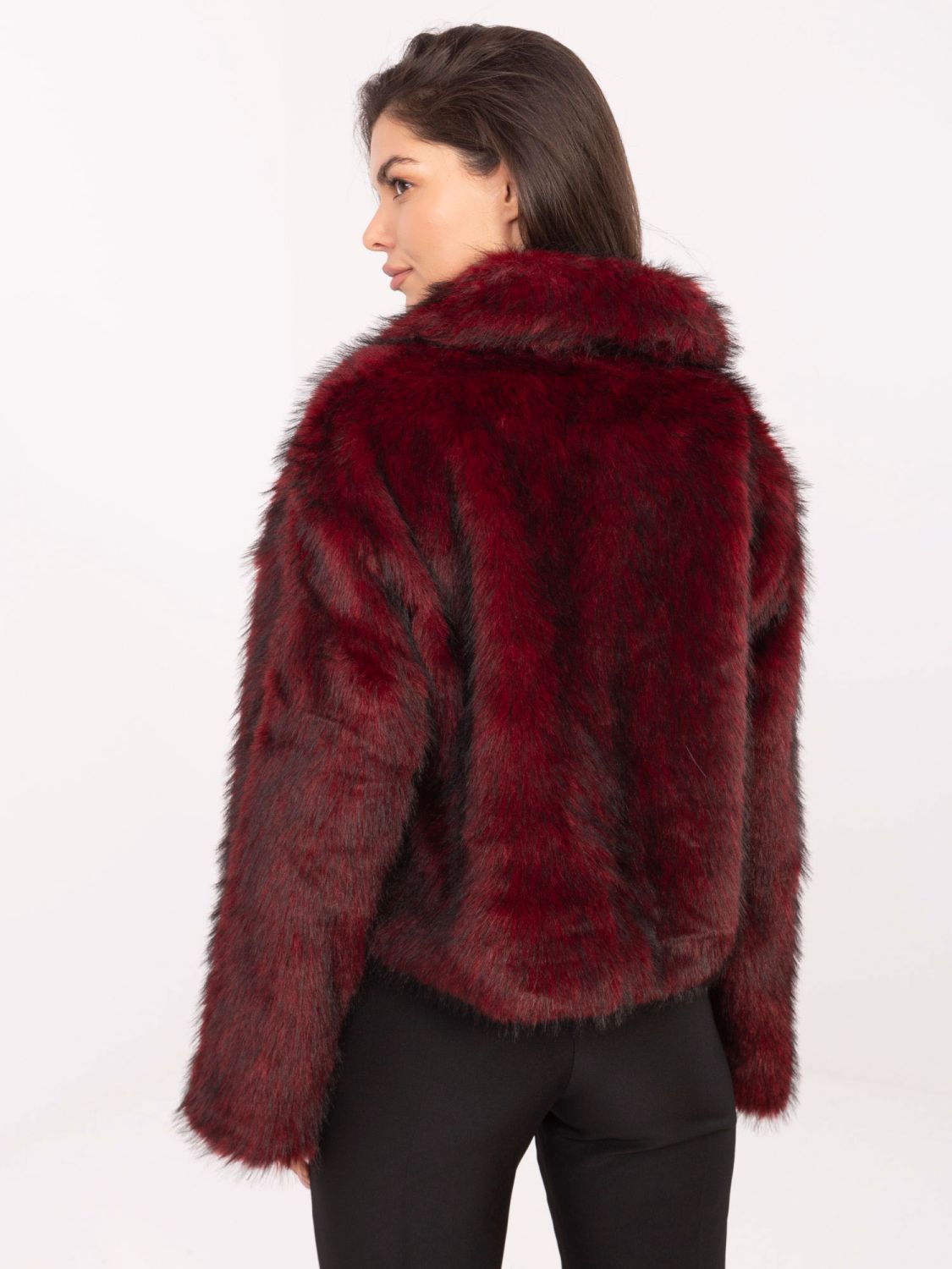 Elegancka bordowa zimowa kurtka