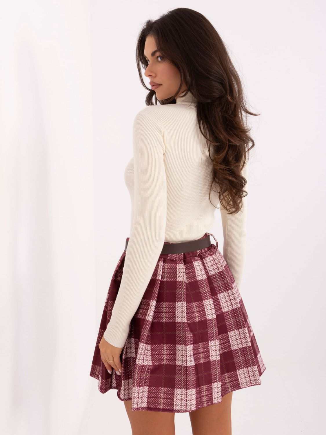 Bordowa mini spódnica w kratkę z paskiem
