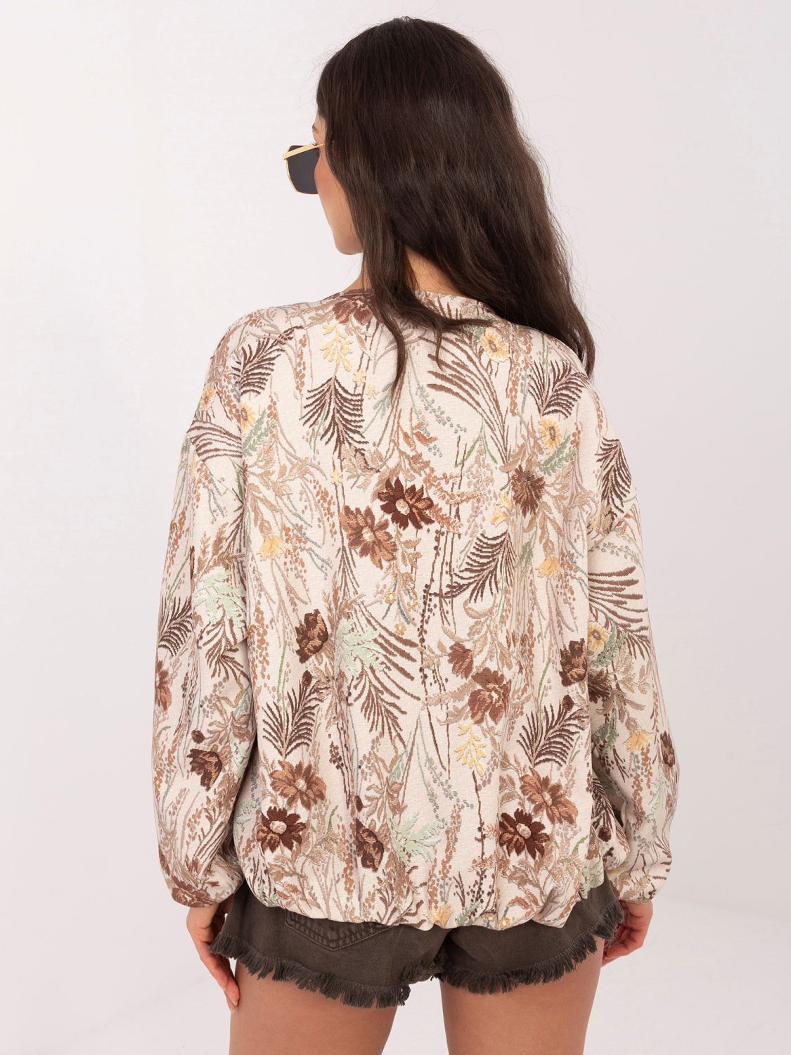 Brązowa bomberka w kwiaty z podszewką