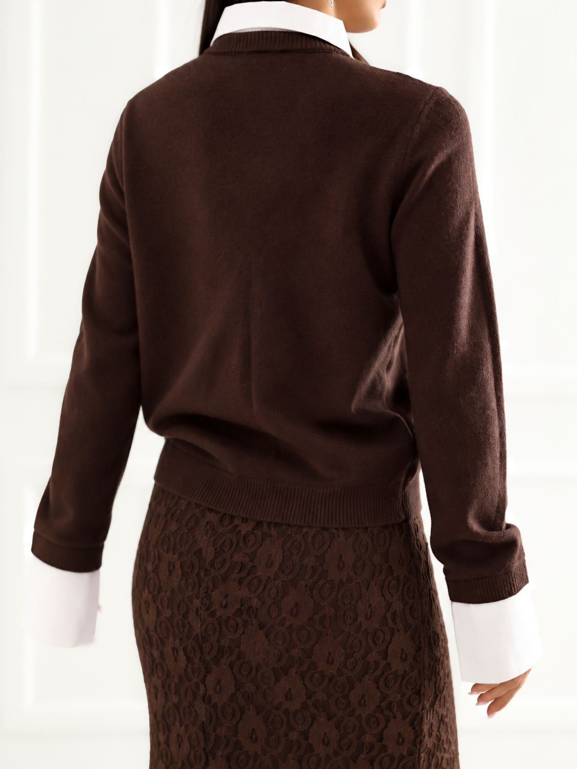Elegancki brązowy sweter polo