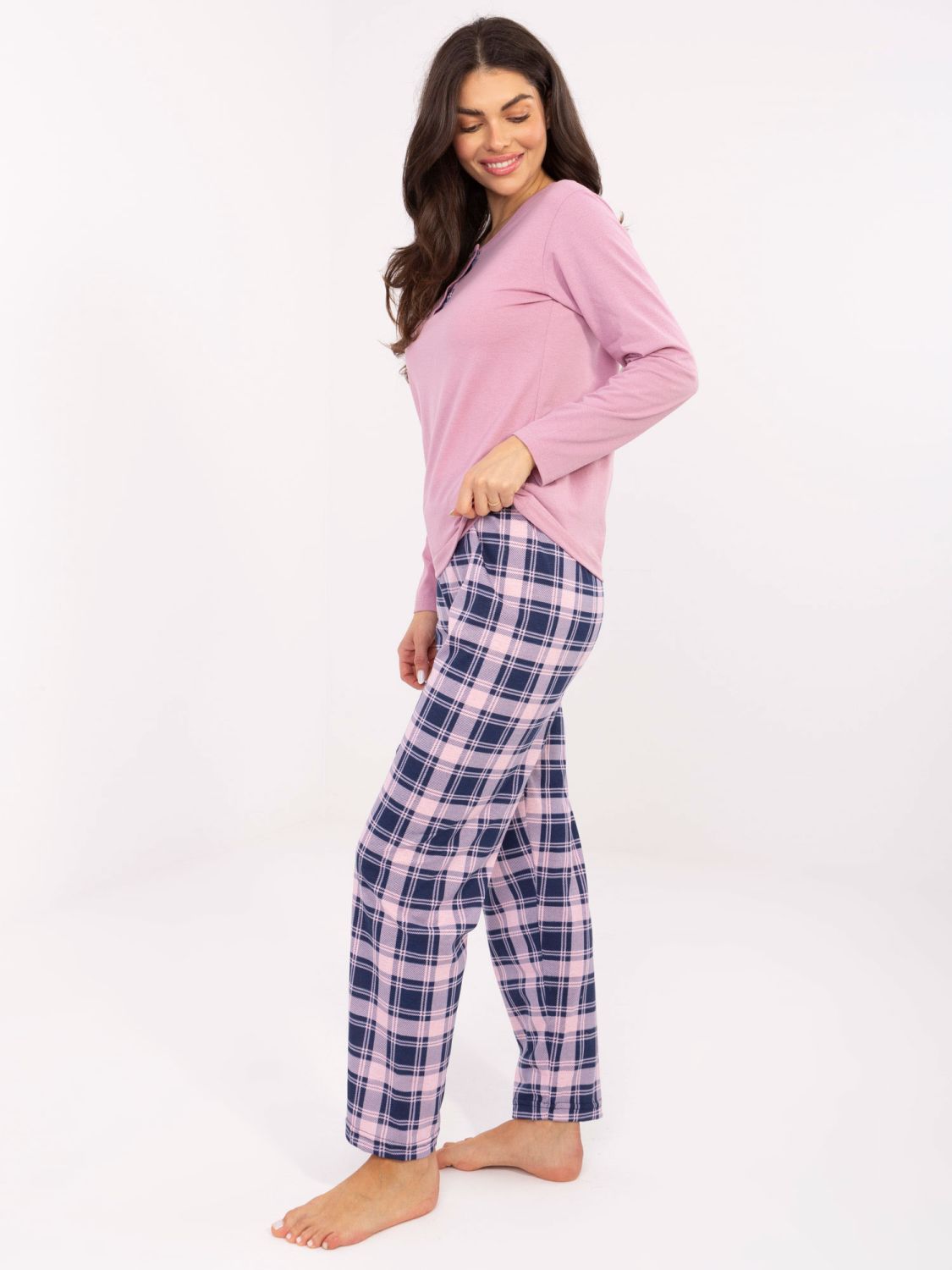 Damska piżama z długim rękawem w różową kratkę