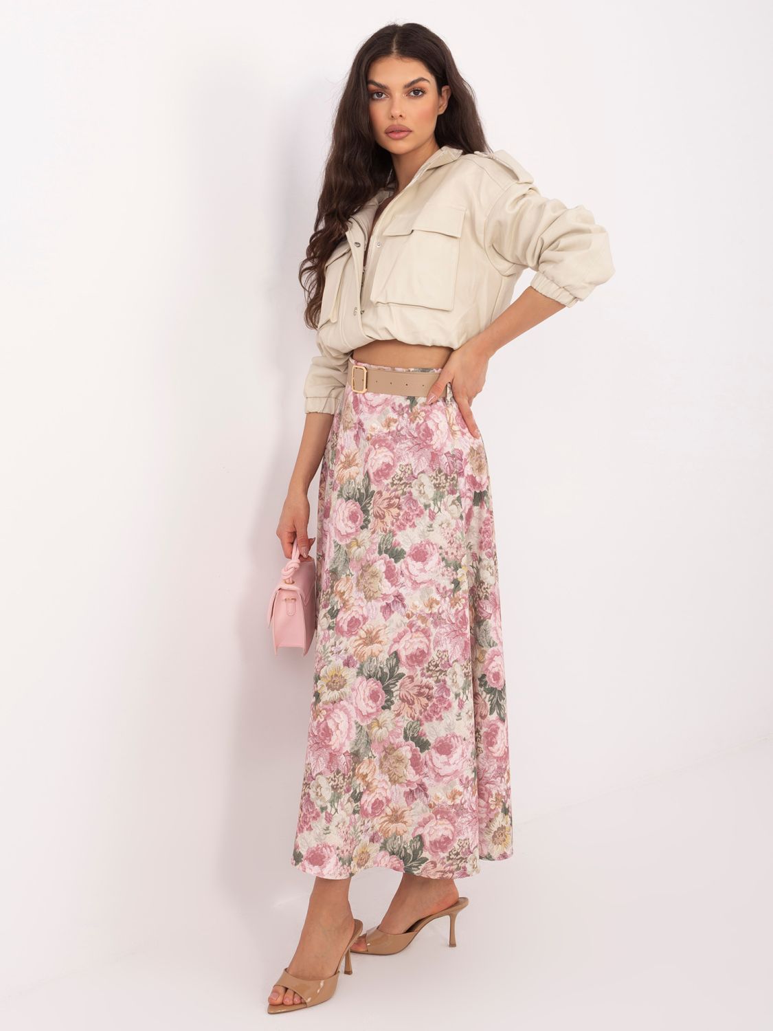 Elegancka spódnica midi w kwiaty z paskiem, różowa