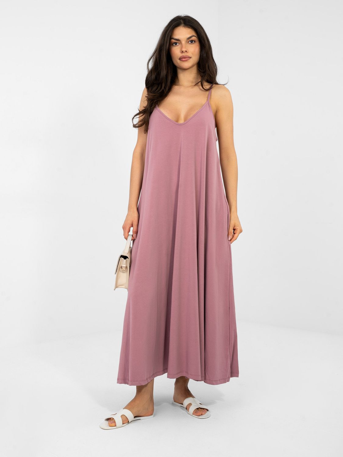 Maxi letnia sukienka z dekoltem V i kieszeniami, ciemnoróżowa