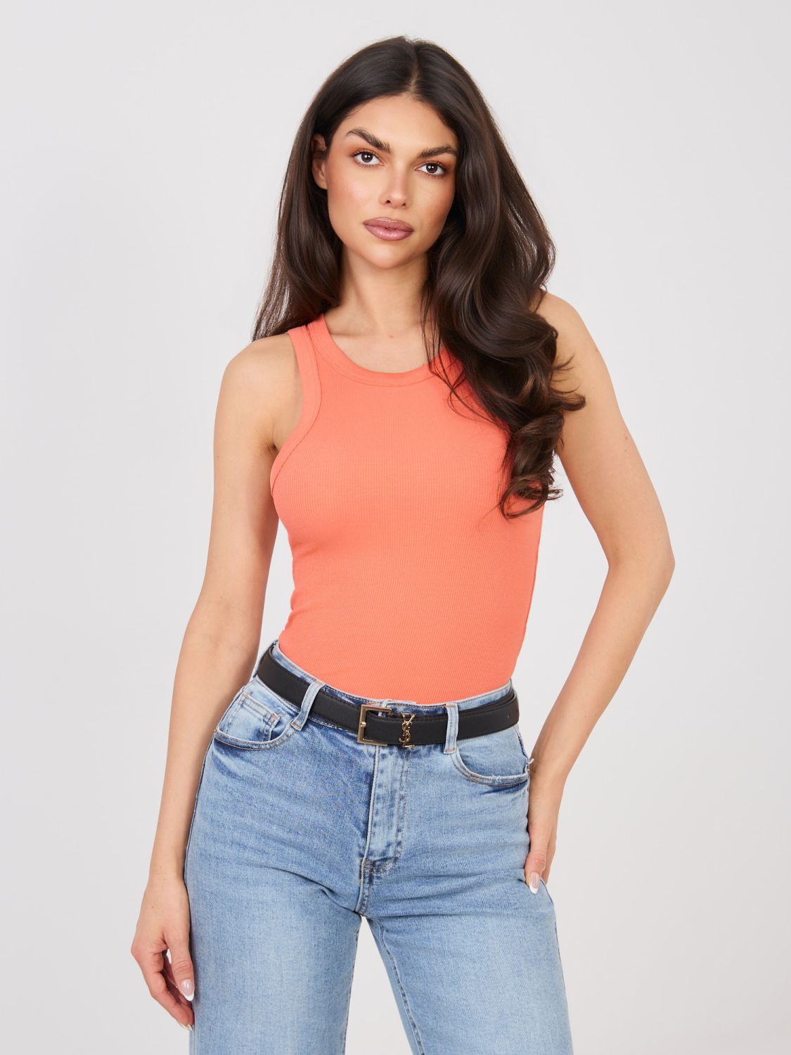 Prążkowany pomarańczowy top bez rękawów