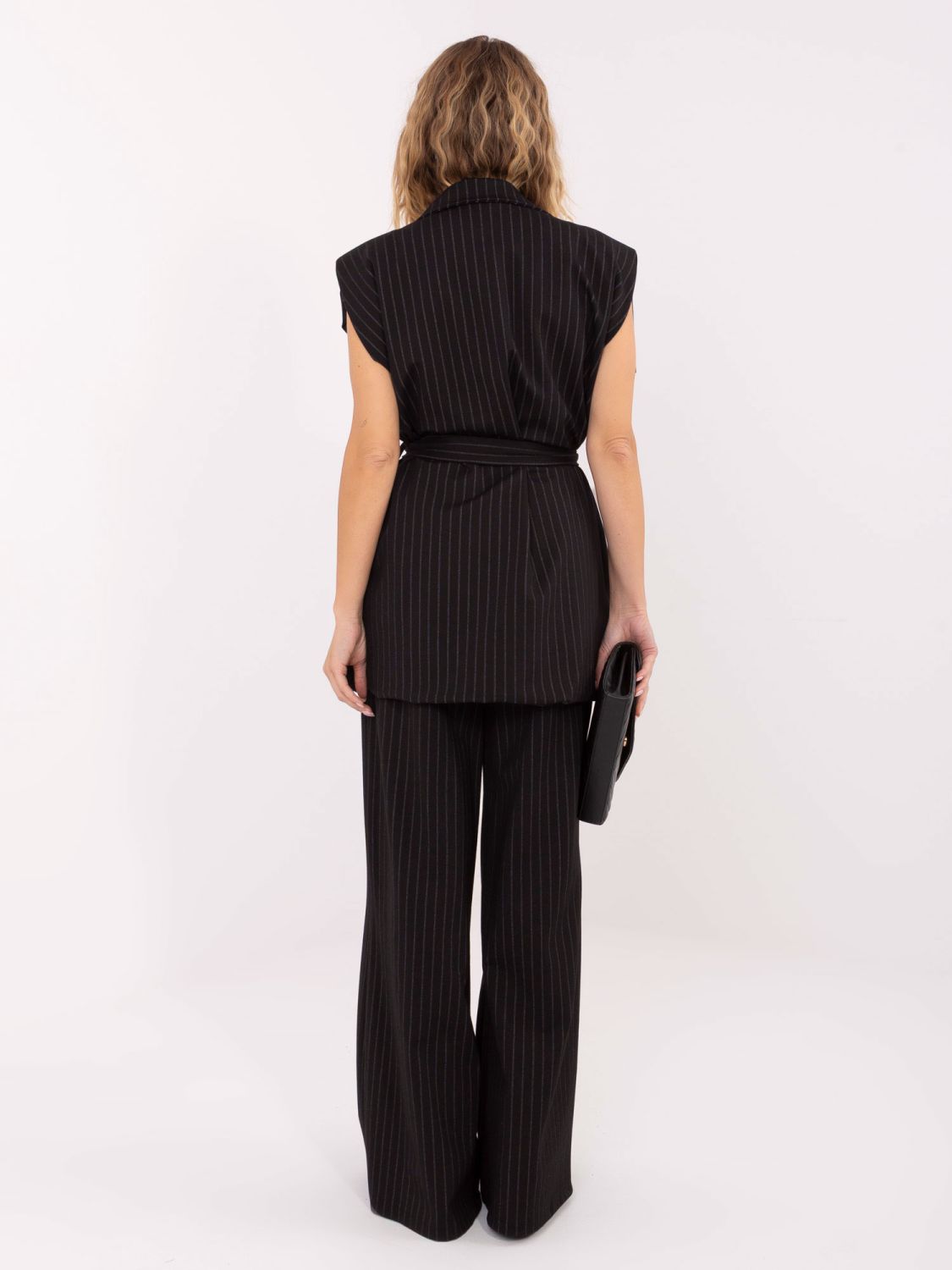 Elegancka czarna kamizelka w paski z paskiem