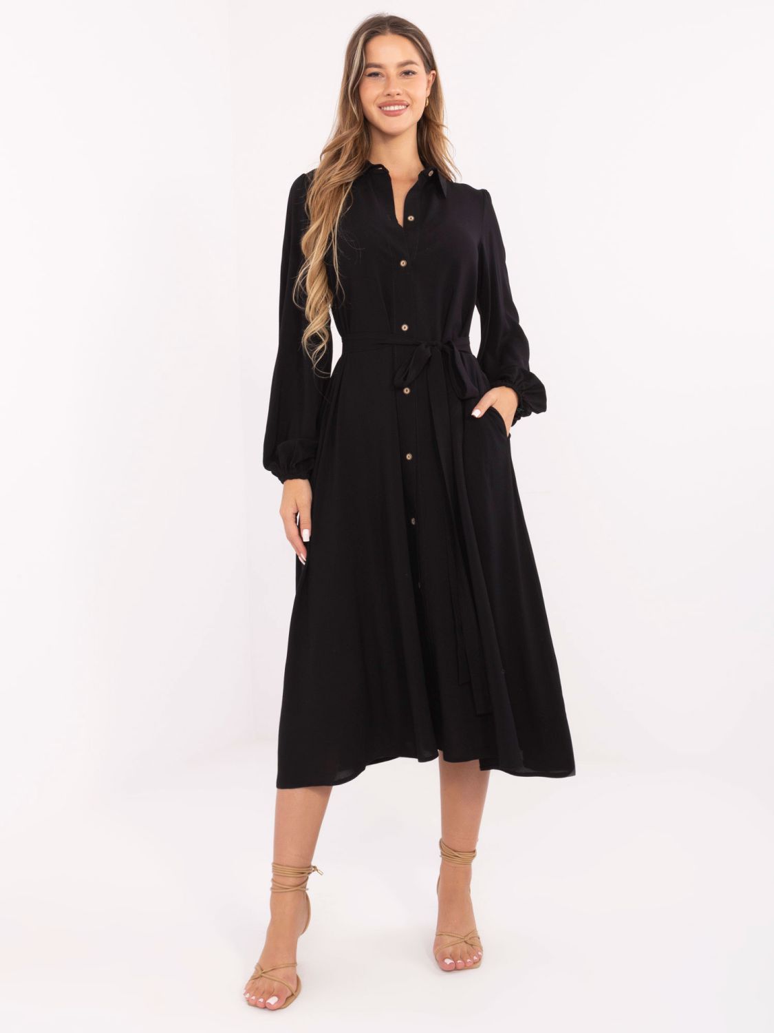 Elegancka czarna midi sukienka z długim rękawem