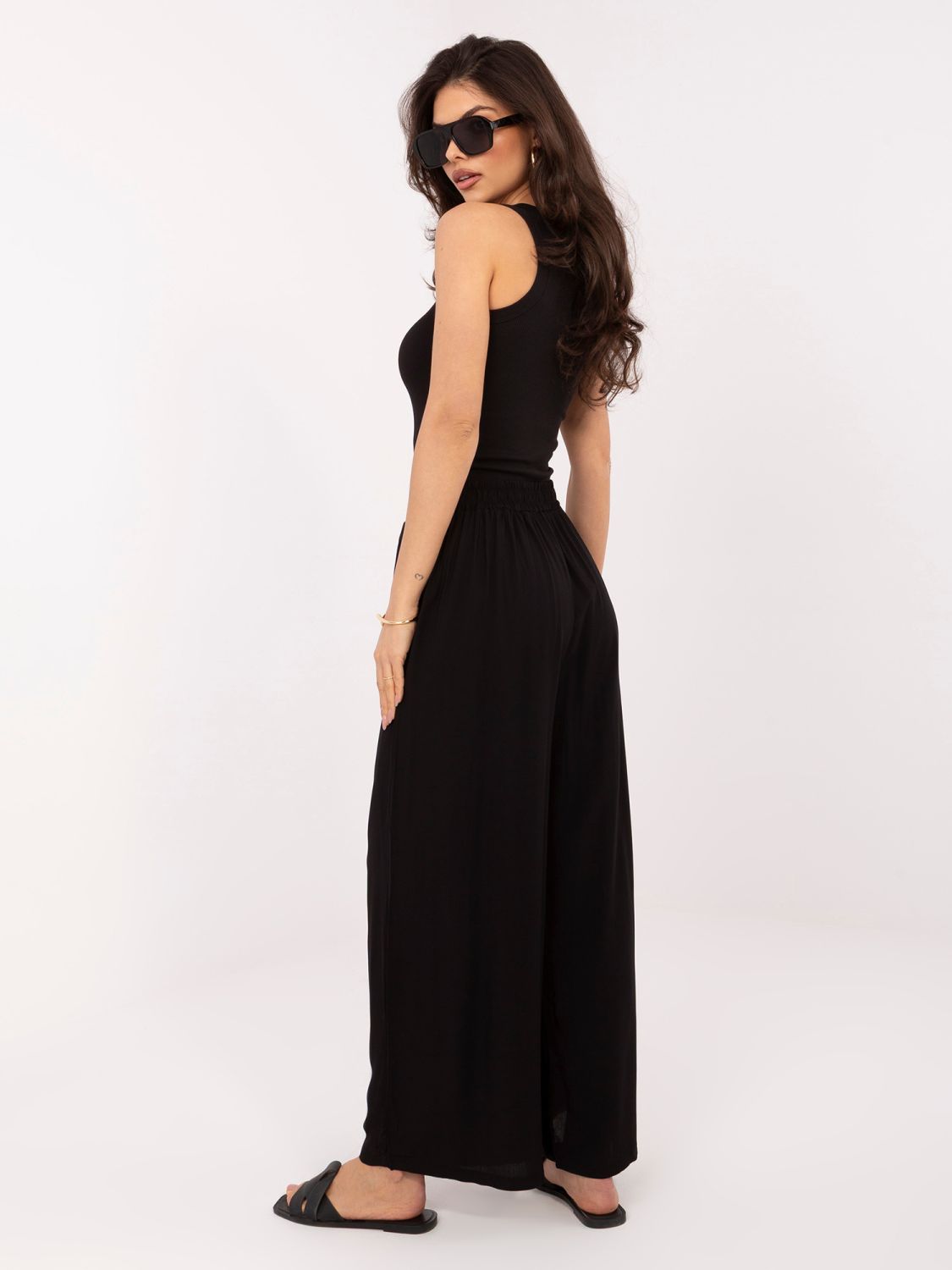 Czarne spodnie palazzo z wiskozy