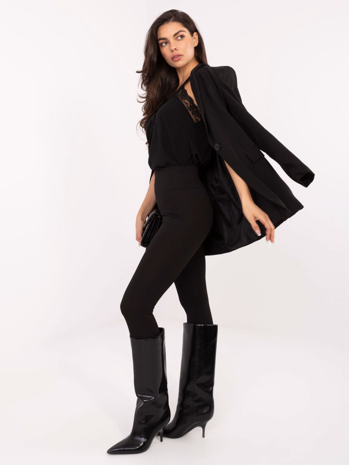 Czarne prążkowane legginsy z wysokim stanem