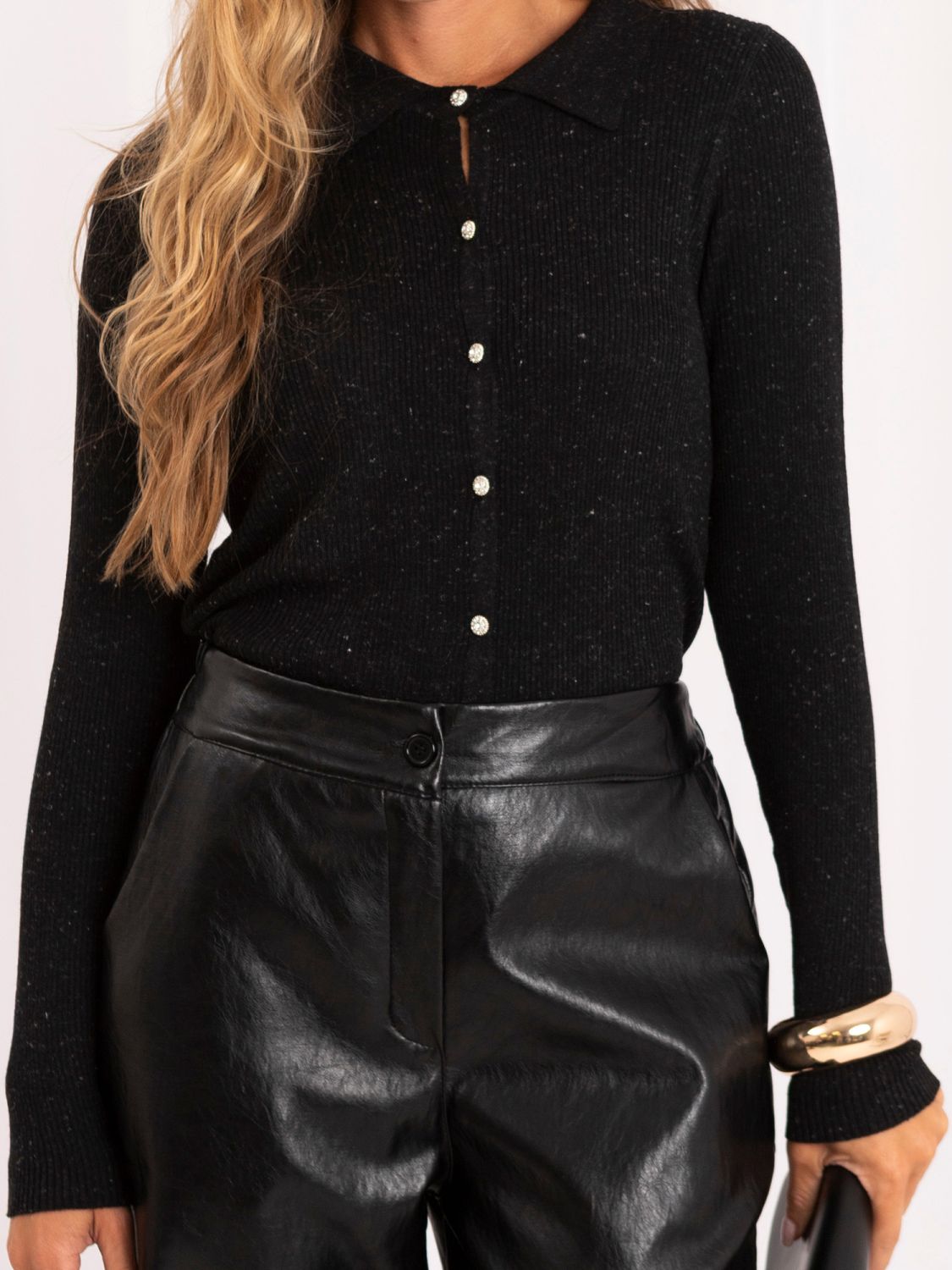 Czarny elegancki sweter polo z kołnierzykiem
