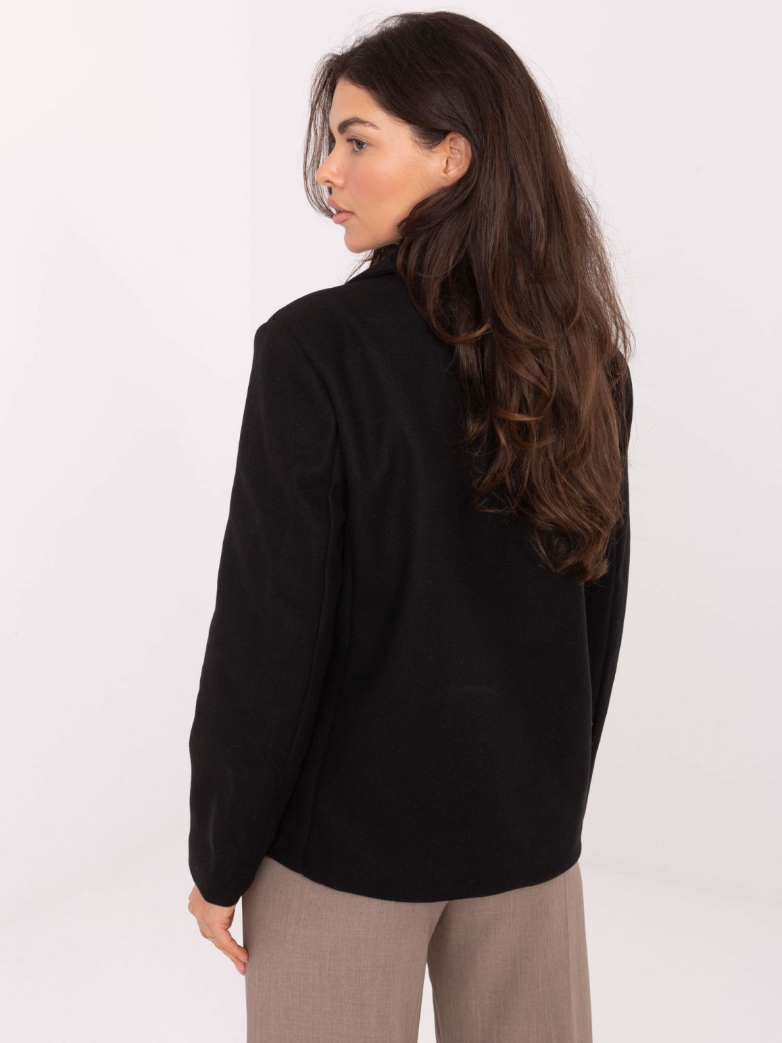 Krótki elegancki płaszcz przejściowy czarny