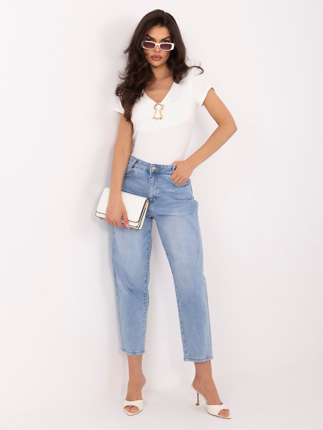 Elegancka bluzka z dekoltem V w kolorze ecru