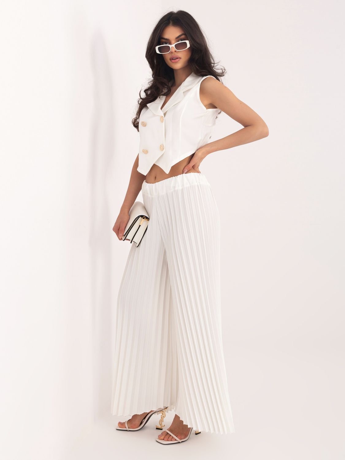 Elegancki komplet ecru – kamizelka i spodnie