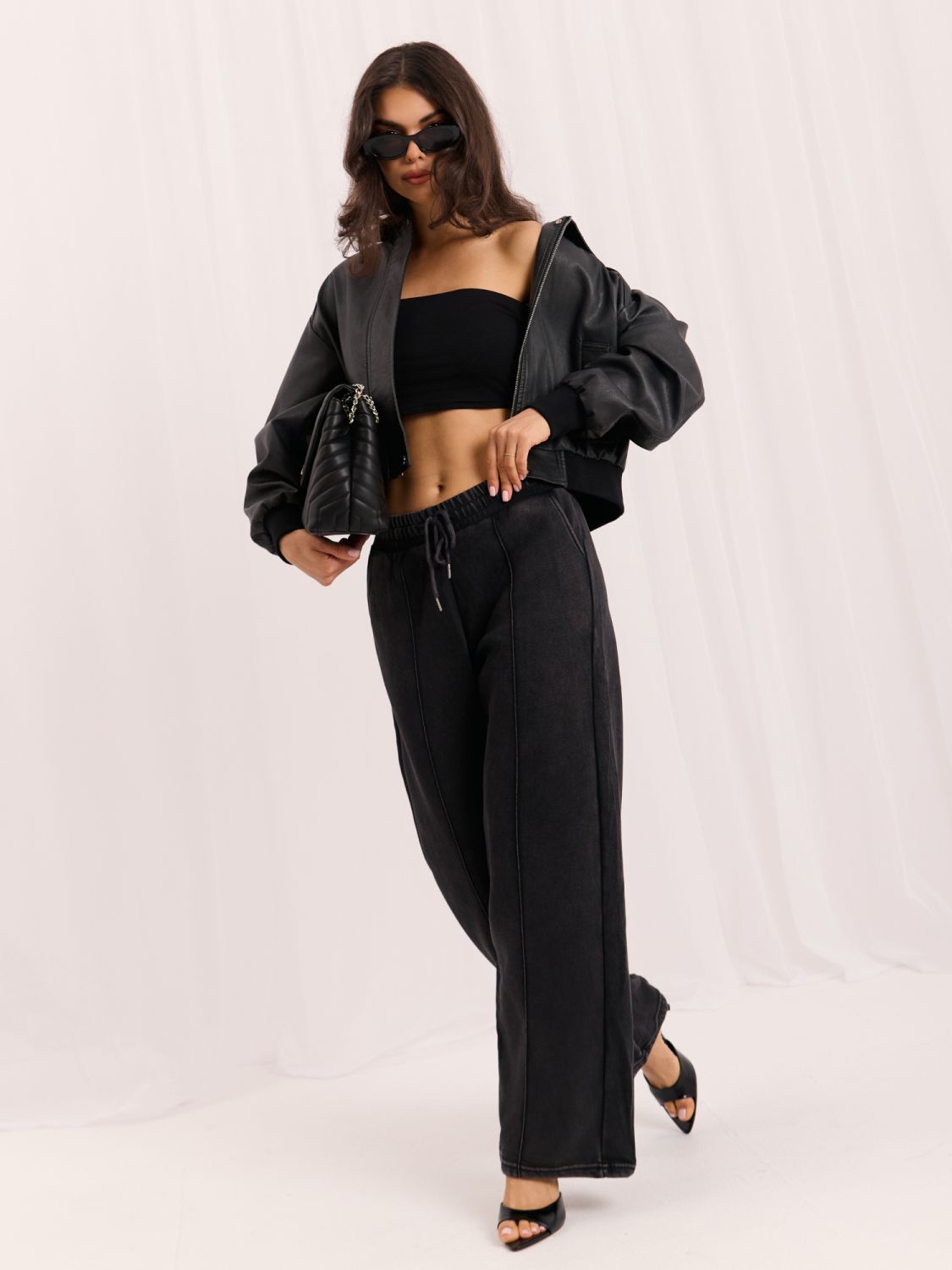 Szare spodnie dresowe wide leg