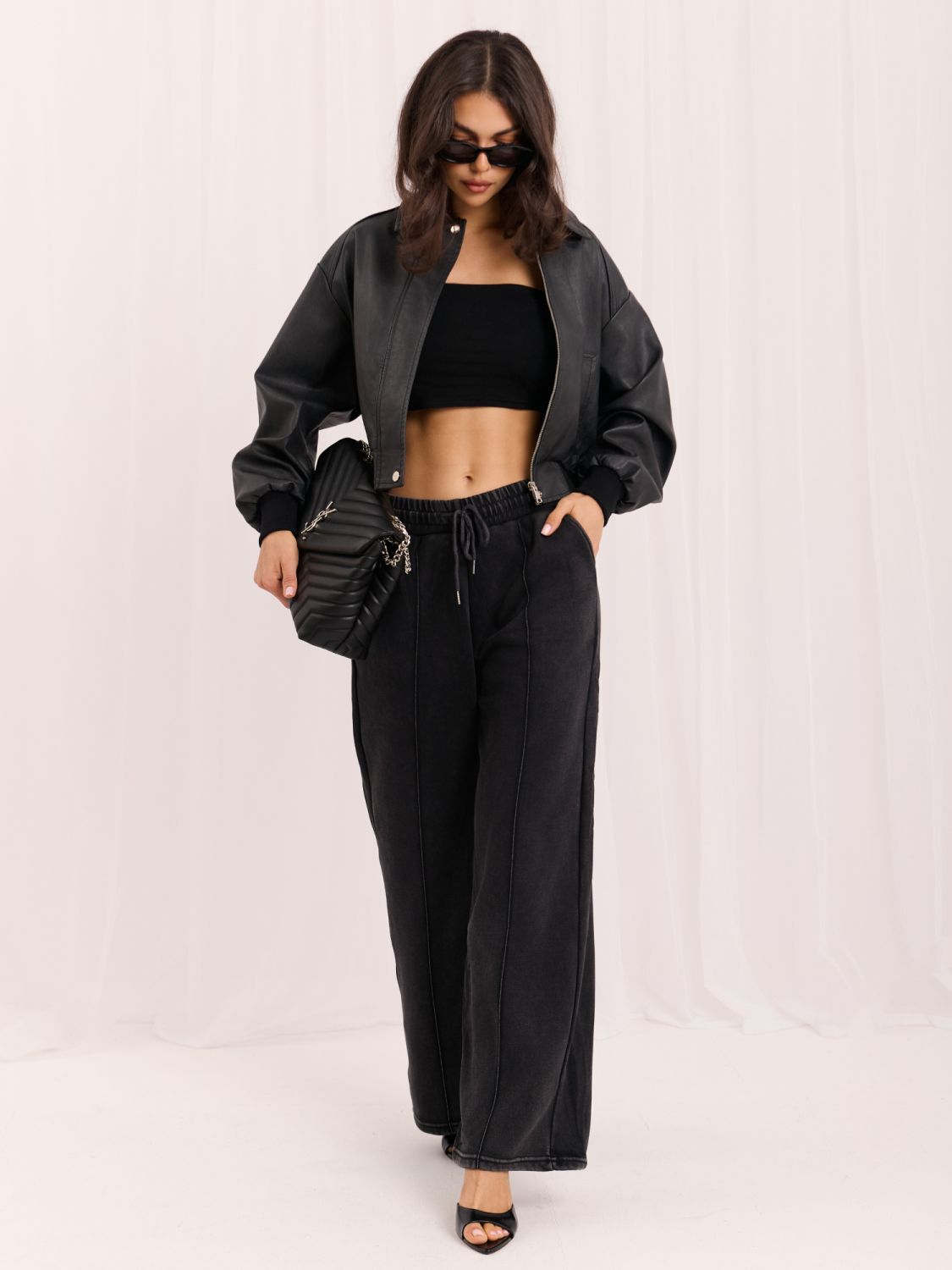 Szare spodnie dresowe wide leg