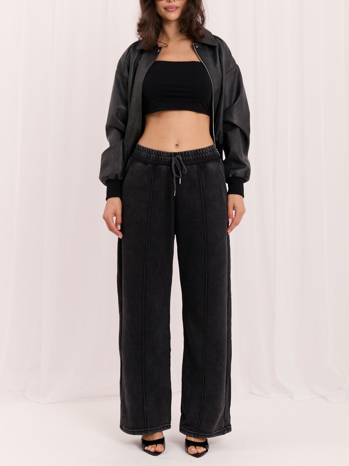 Szare spodnie dresowe wide leg